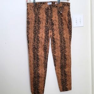 Kensie Effortless Ankle Jeans